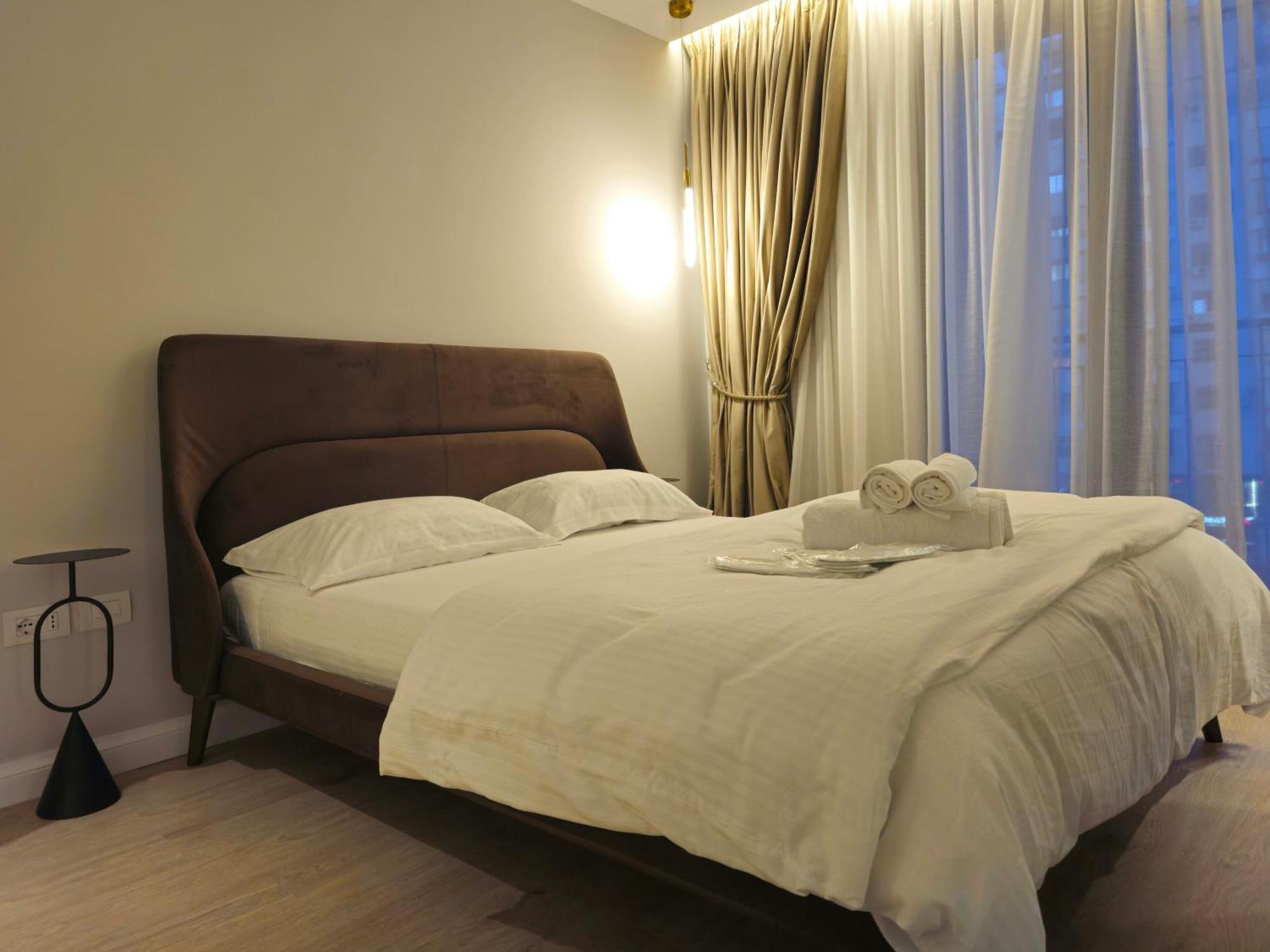 Center Apartment Easy_Luxury Tirana Bagian luar foto