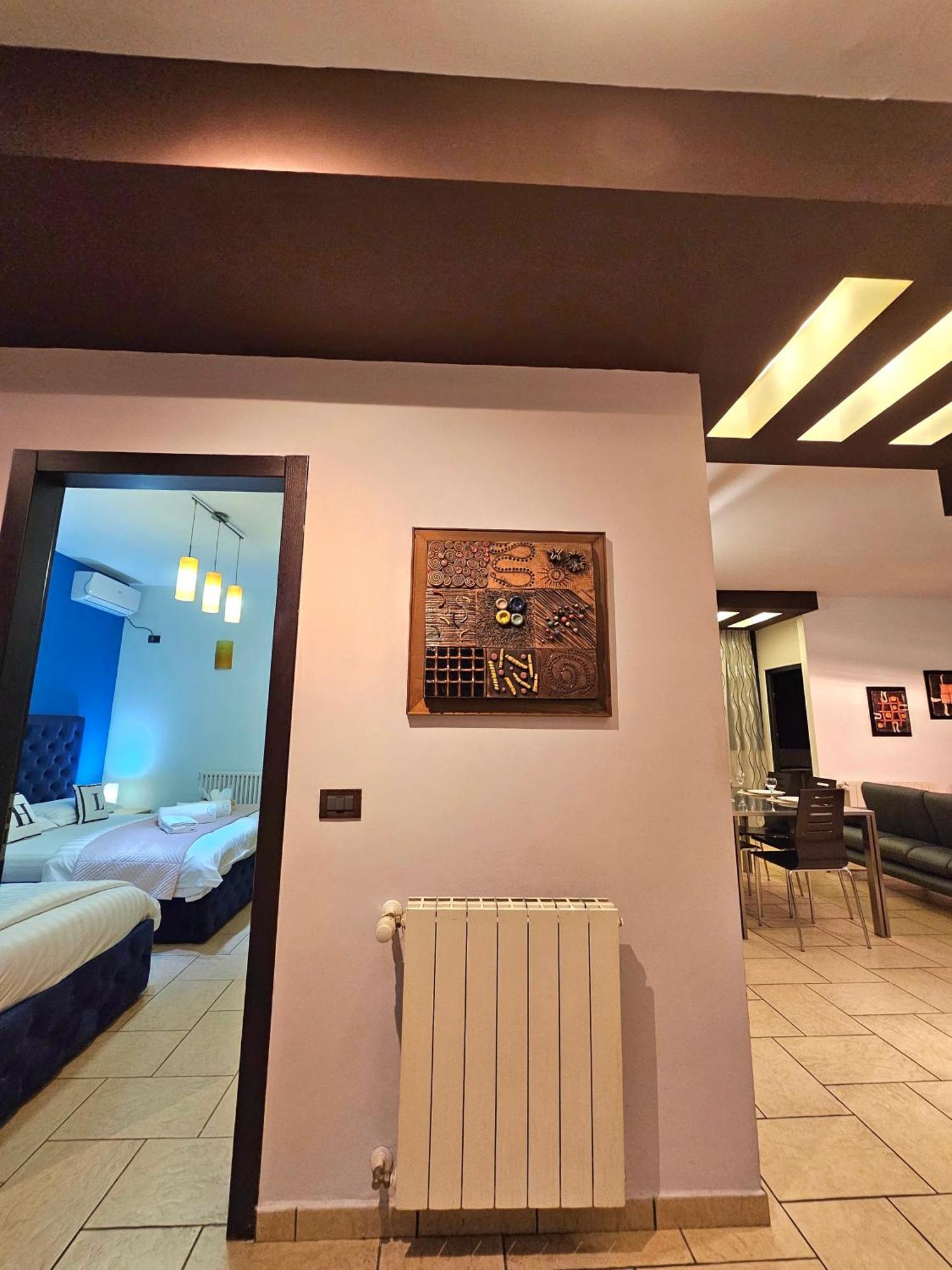 Center Apartment Easy_Luxury Tirana Bagian luar foto