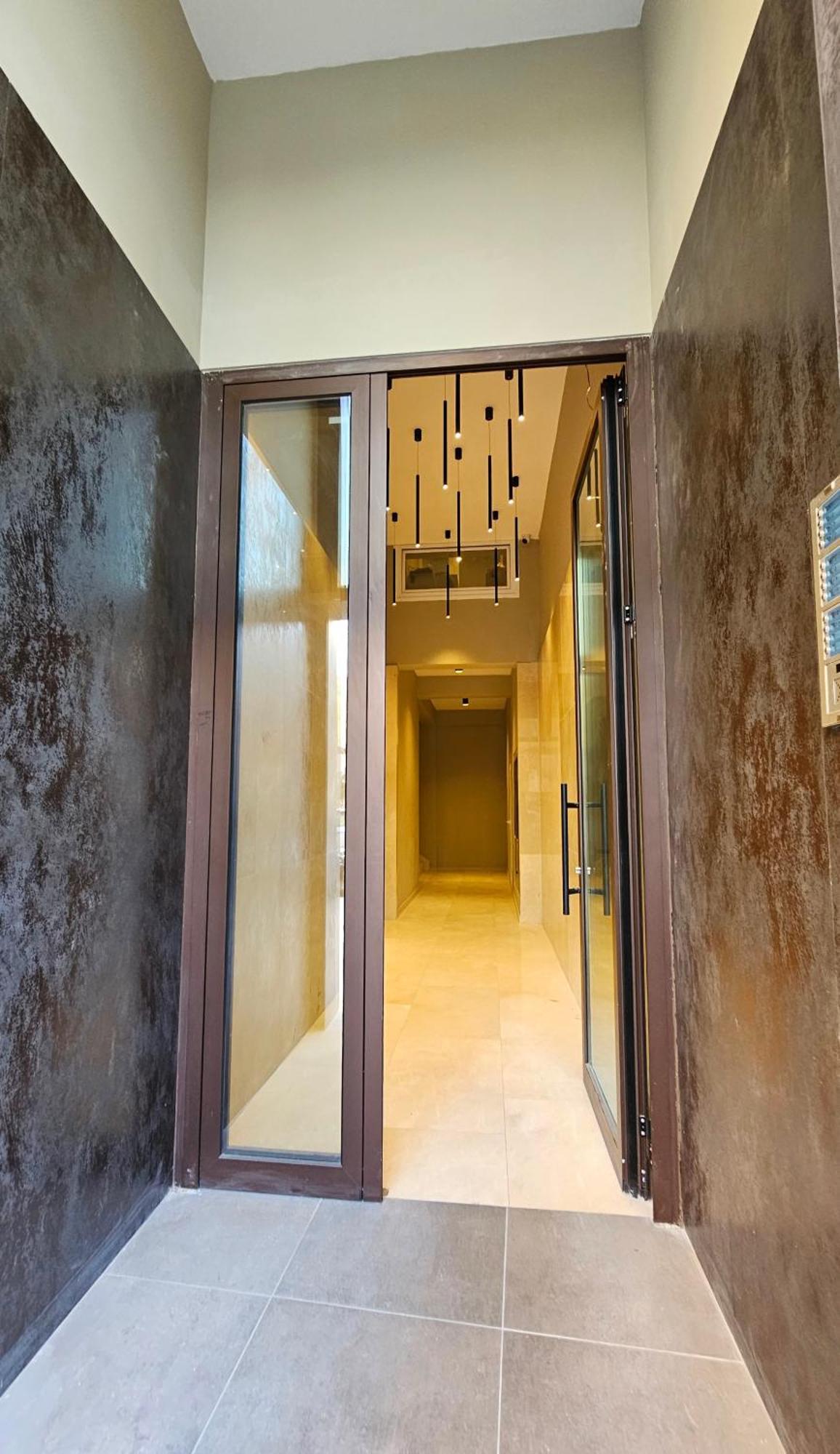 Center Apartment Easy_Luxury Tirana Bagian luar foto